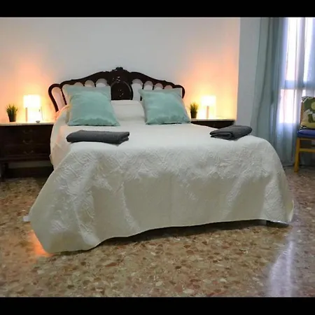Апартаменты 1 Bedroom And Modern Ideal For The And Centre Аликанте