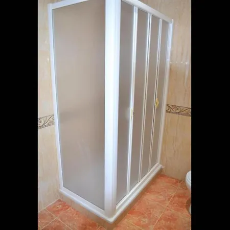Апартаменты 1 Bedroom And Modern Ideal For The And Centre Аликанте