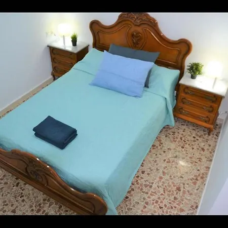 Апартаменты 1 Bedroom And Modern Ideal For The And Centre